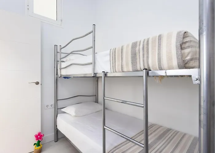 Natural Ocean Pool Apartment