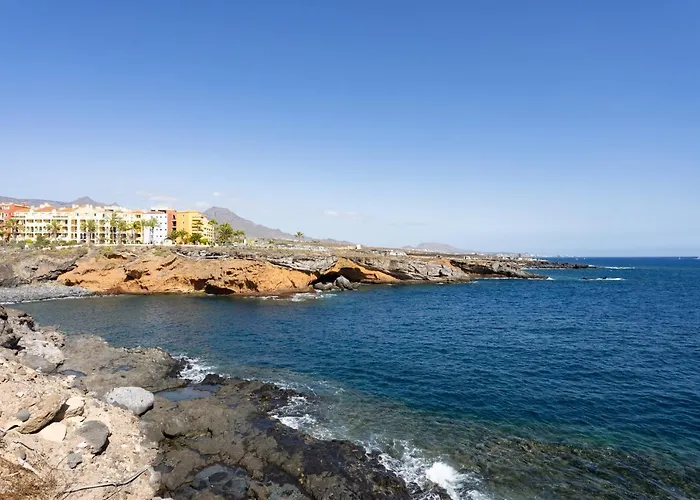 Natural Ocean Pool Apartment *
