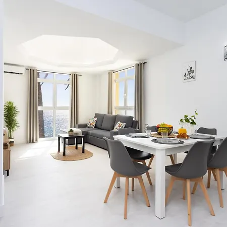 Natural Ocean Pool Appartamento